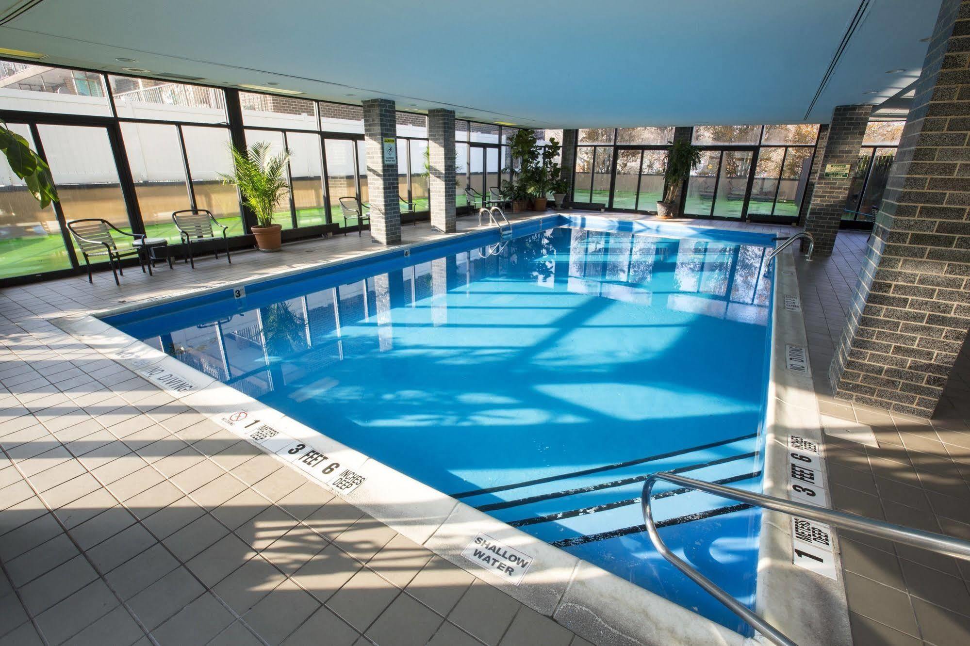 The Laguardia Hotel Нью-Йорк Экстерьер фото
