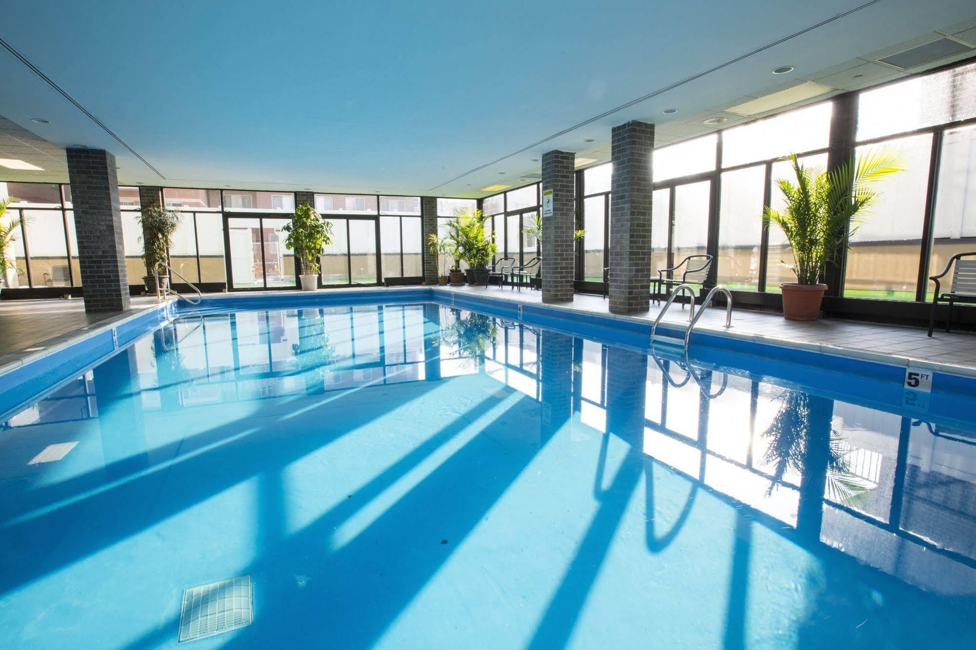 The Laguardia Hotel Нью-Йорк Экстерьер фото